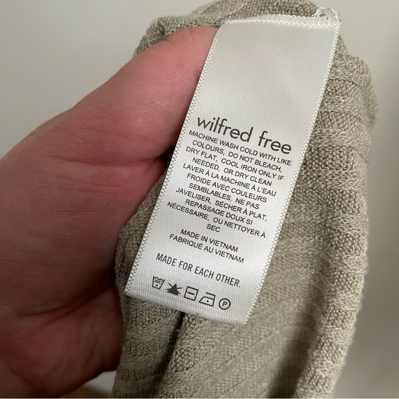 Aritzia Wilfred Ribbed Knit Lightweight Sage Green Cropped Sweater Size Large - Picture 5 of 6